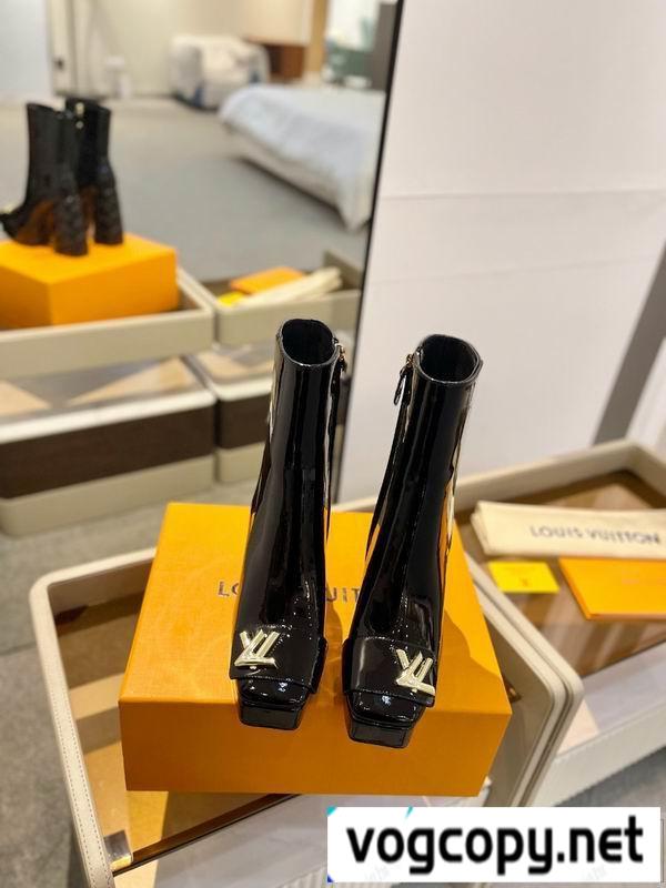LOUIS VUITTON 偽物 スニーカー
